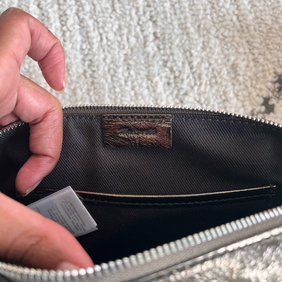 Madewell Sling Crossbody Bag - Picture 5 of 11